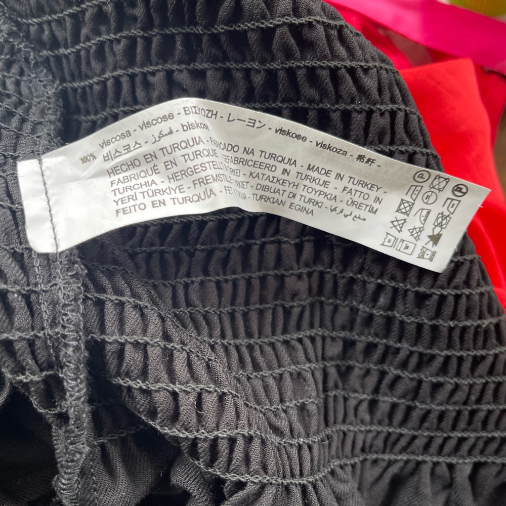 Zara Black Smocked Crop Top - Picture 4 of 4